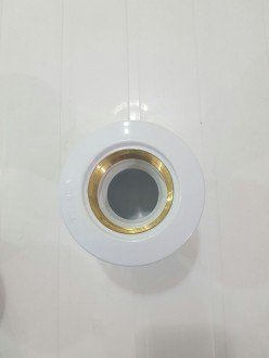 Dispositivo de Aspiração ABS para Piscinas de Fibra