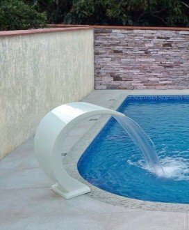 Cascata Luna em Fibra para Piscinas
