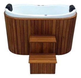 Deck Em Madeira Com Escadas Exclusivo Para Ofurô Oval Duplo Mondialle