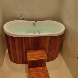 Deck Em Madeira Exclusivo Para Ofurô Oval Mondialle