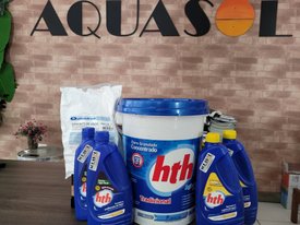 Kit completo de Produtos HTH Para limpeza de Piscinas