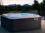 Spa Quadrado J275 Jacuzzi em Acrílico com Fechamento e Cobertura Térmica